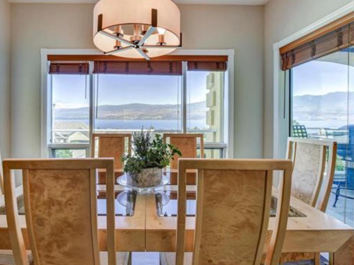 Lake View Yellow House By Winary Resort West Kelowna Dış mekan fotoğraf