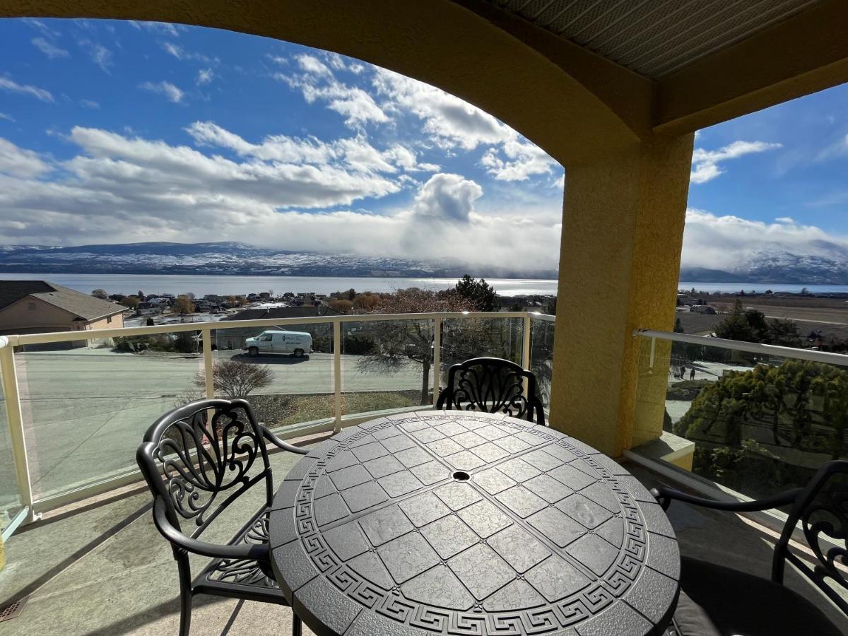 Lake View Yellow House By Winary Resort West Kelowna Dış mekan fotoğraf